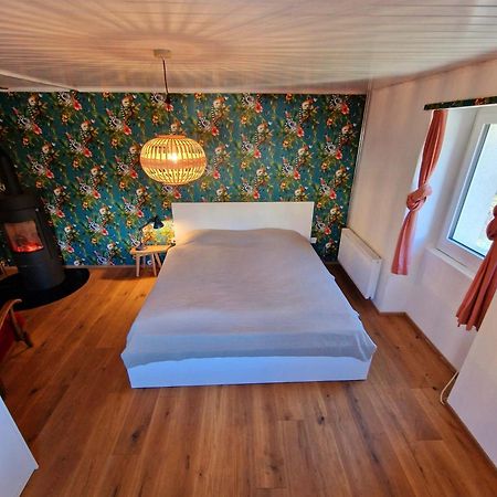 Kunstplanet Im Herzen Der Alpen Am Planetenweg Visp Eksteriør billede